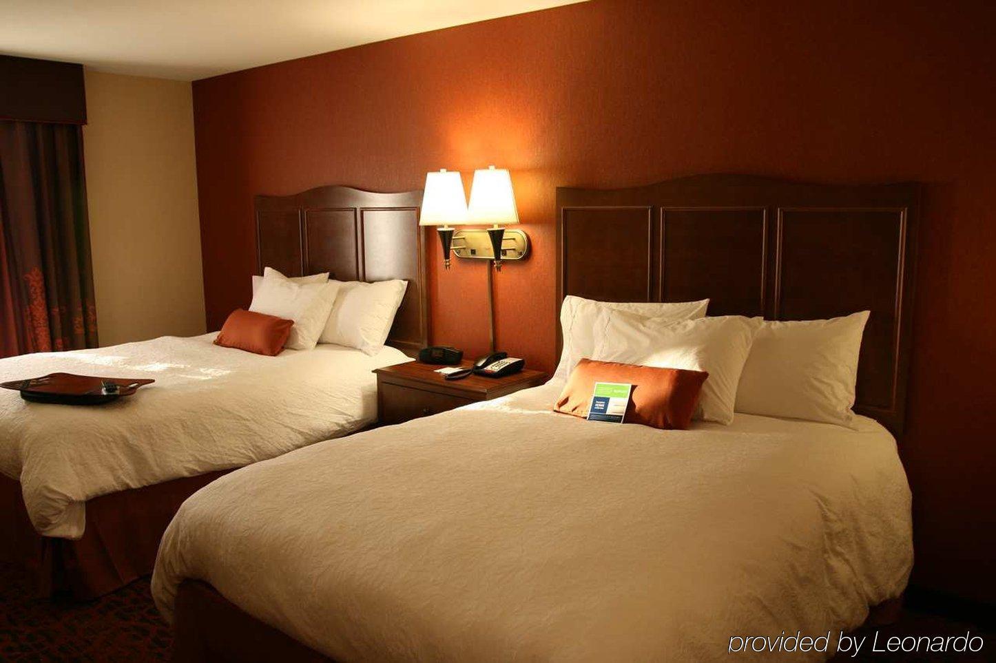 Hampton Inn & Suites New Castle, Pa חדר תמונה