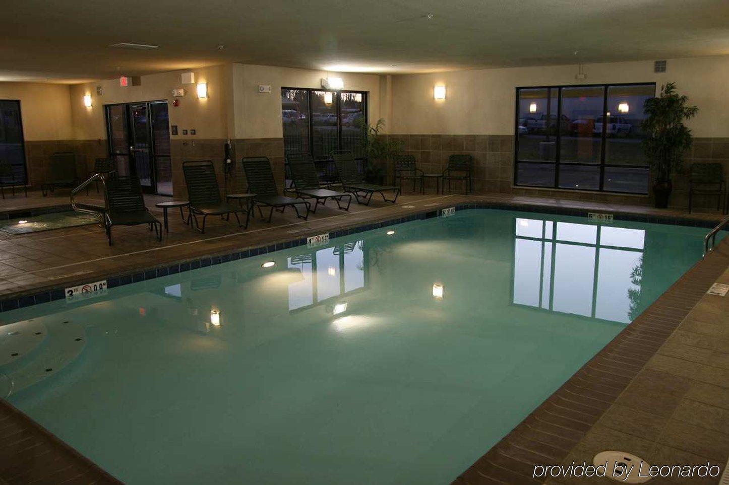 Hampton Inn & Suites New Castle, Pa מתקנים תמונה