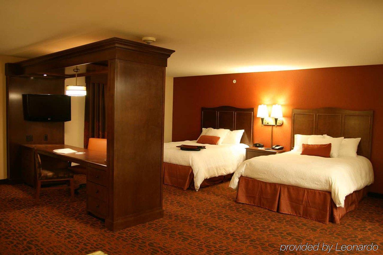 Hampton Inn & Suites New Castle, Pa חדר תמונה
