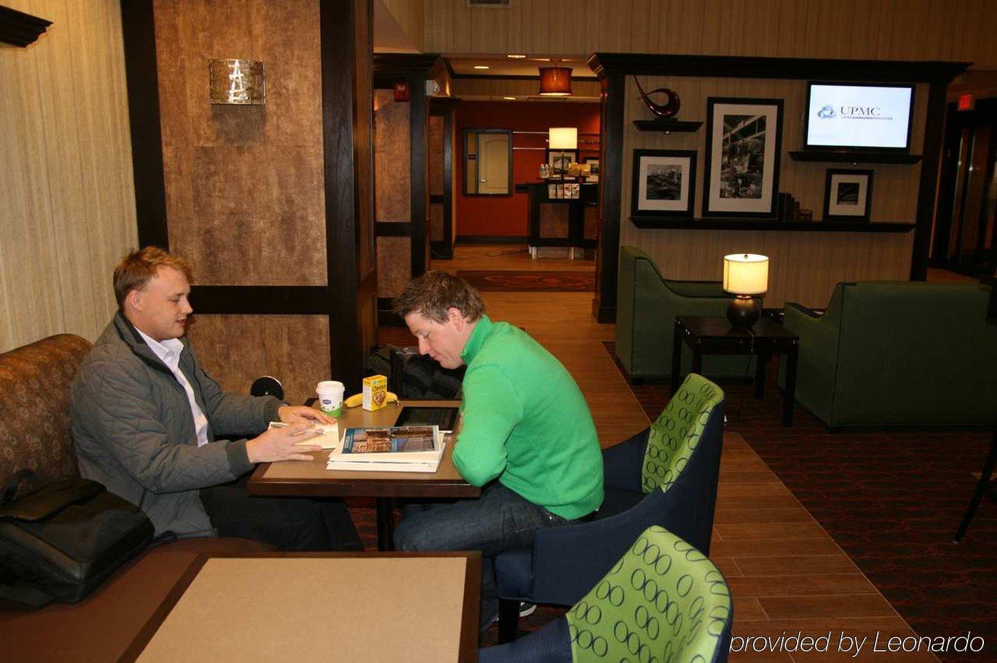 Hampton Inn & Suites New Castle, Pa מסעדה תמונה