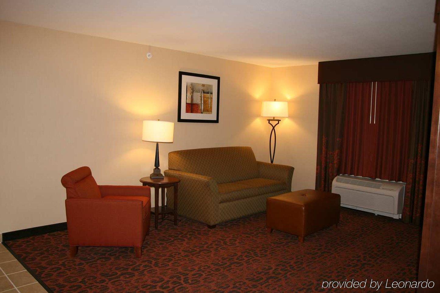 Hampton Inn & Suites New Castle, Pa חדר תמונה