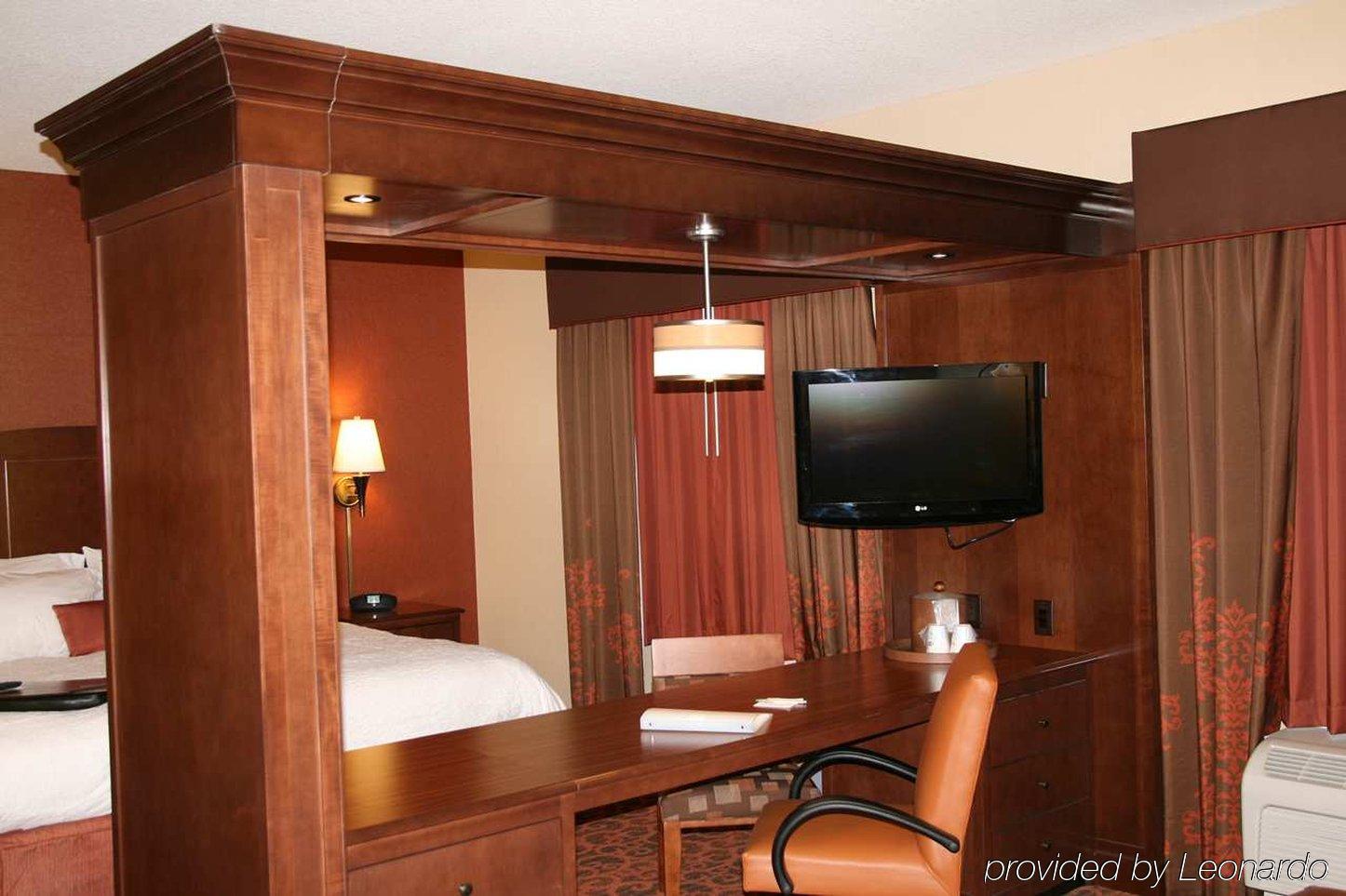Hampton Inn & Suites New Castle, Pa חדר תמונה