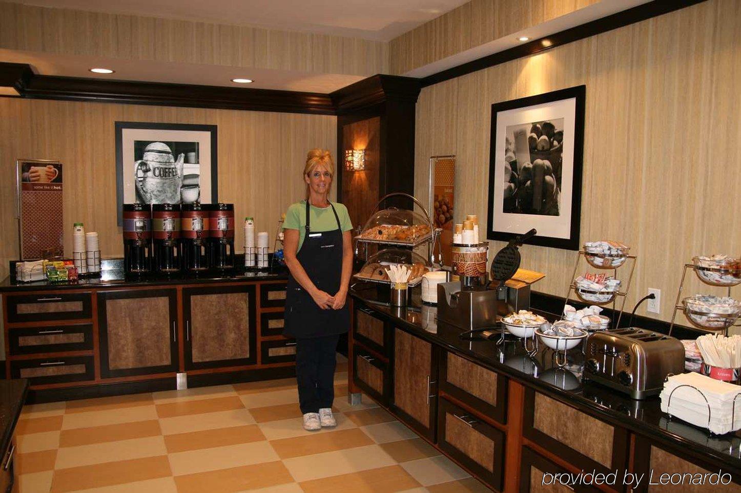 Hampton Inn & Suites New Castle, Pa מסעדה תמונה